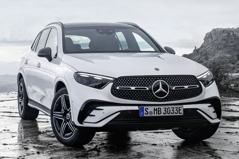 Mercedes-Benz GLC 63 AMG E Performance 2023 view 8