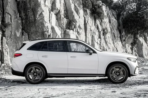 Mercedes-Benz GLC 63 AMG E Performance 2023 view 10