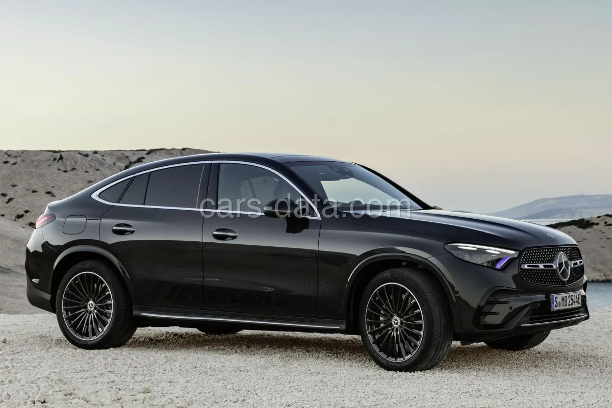 Mercedes-Benz GLC Coupé 63 AMG E Performance 2024 front view