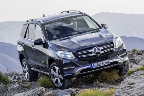 Mercedes-Benz GLE 500 e 4Matic 2015 view 2