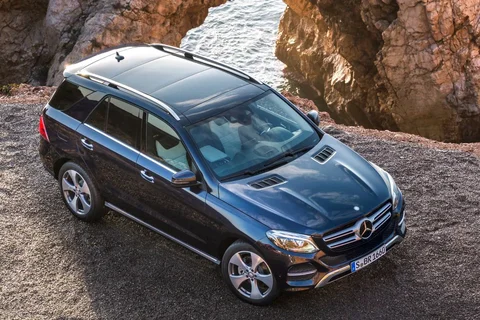 Mercedes-Benz GLE 500 e 4Matic 2015 view 5