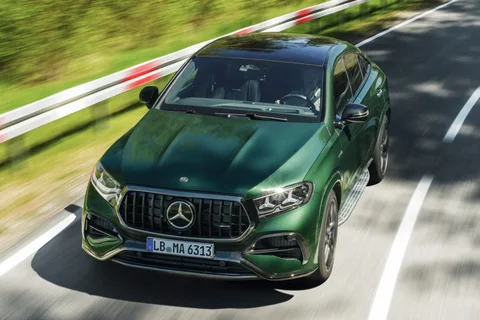 Mercedes-Benz GLE Coupé 450 d 4MATIC AMG Line 2026 suv pohled 8