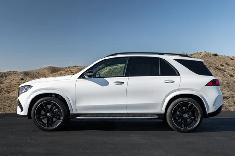 Mercedes-Benz GLE 450 4MATIC 2026 suv pohled 3