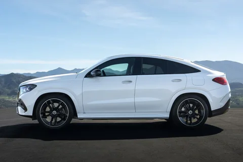 Mercedes-Benz GLE Coupé 450 d 4MATIC AMG Line 2026 suv pohled 3
