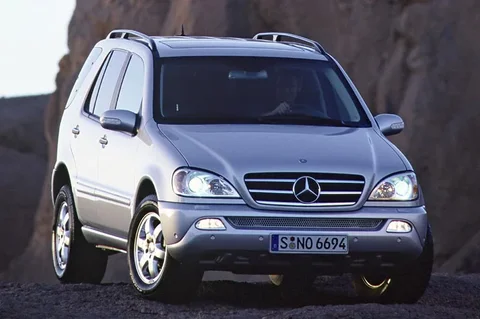 Mercedes-Benz Třída M ML 320 2001 view 10