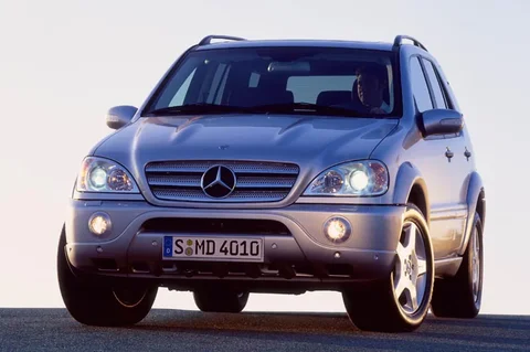 Mercedes-Benz Třída M ML 320 2001 view 4