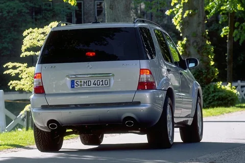 Mercedes-Benz Třída M ML 320 2001 view 6