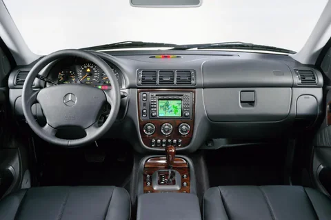 Mercedes-Benz Třída M ML 320 2001 view 7