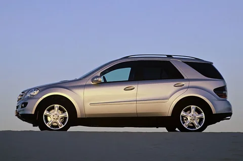 Mercedes-Benz Třída M ML 320 CDI 2005 view 2