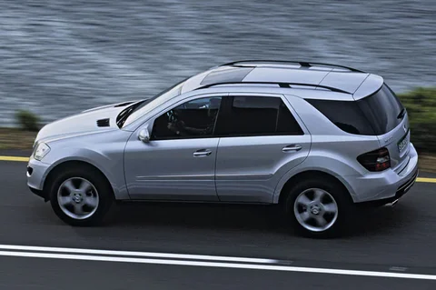 Mercedes-Benz Třída M ML 320 CDI 2005 view 6