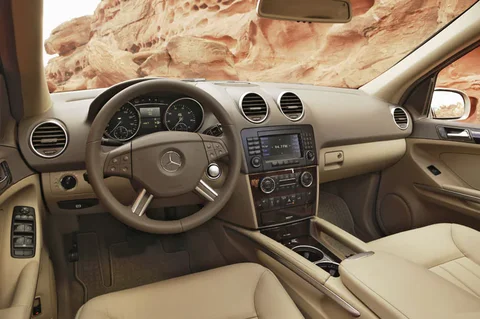 Mercedes-Benz Třída M ML 320 CDI 2005 view 10