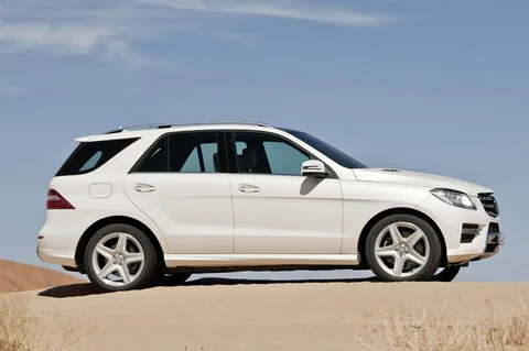 Mercedes-Benz Třída M ML 400 4Matic 2014 view 3