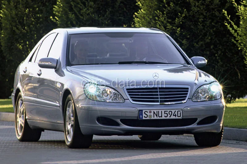 Mercedes-Benz Třída S S 320 CDI 2002 front view