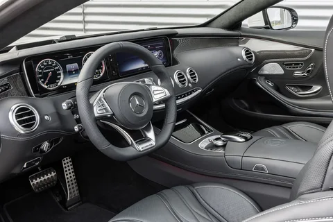 Mercedes-Benz Třída S S 500 Coupé 2015 view 2