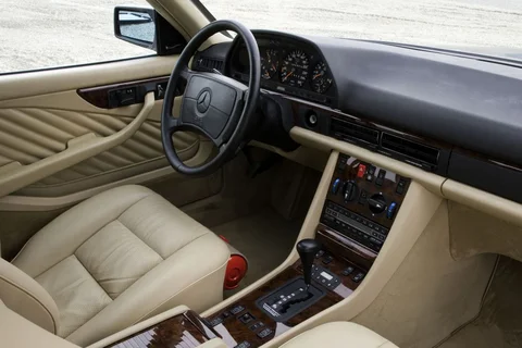 Mercedes-Benz Třída S 560 SEC 1985 view 2