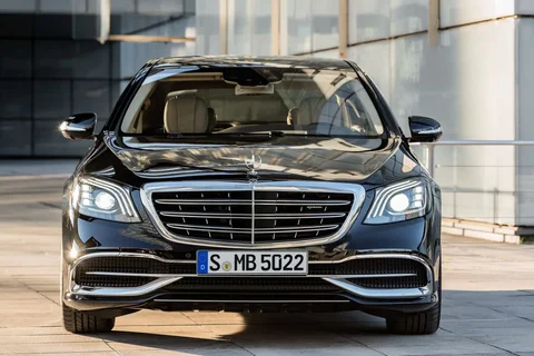 Mercedes-Benz Třída S Maybach S 560 2018 view 2