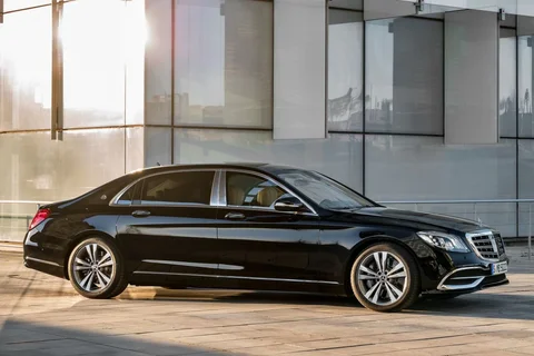 Mercedes-Benz Třída S Maybach S 560 2018 view 5