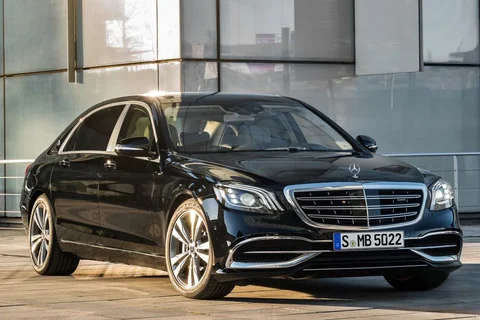 Mercedes-Benz Třída S Maybach S 560 2018 view 6