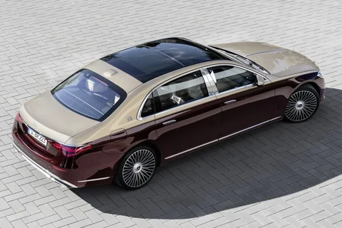 Mercedes-Benz Třída S Maybach S 580 e 4MATIC 2021 view 4