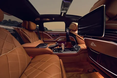 Mercedes-Benz Κλάση S Maybach S 580 e 4MATIC 2026 view 6