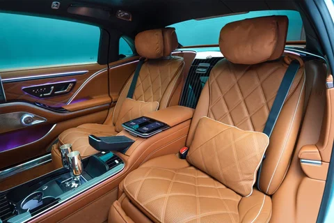 Mercedes-Benz Κλάση S Maybach S 580 e 4MATIC 2026 view 12