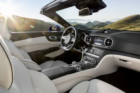 Mercedes-Benz SL 500 2016 view 4