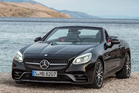 Mercedes-Benz SLC 200 2016 view 3