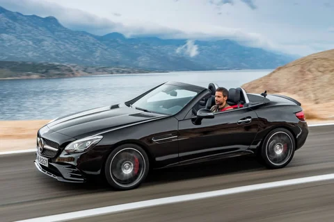 Mercedes-Benz SLC 200 2016 view 4