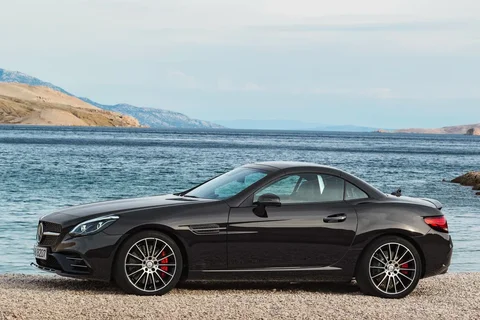 Mercedes-Benz SLC 200 2016 view 9