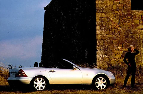 Mercedes-Benz SLK 230 Kompressor 1996 view 4
