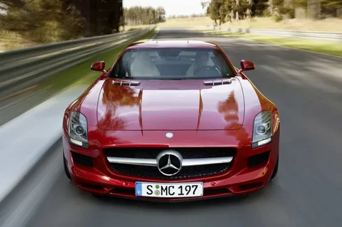 Mercedes-Benz SLS AMG GT 2012 view 2