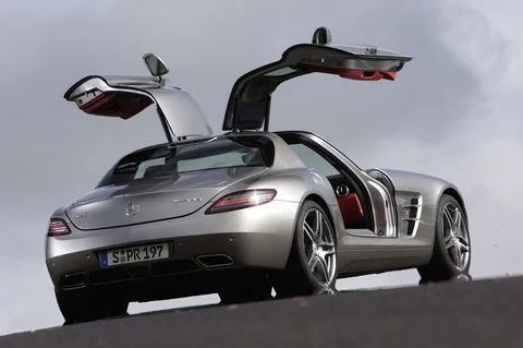 Mercedes-Benz SLS AMG GT 2012 view 8