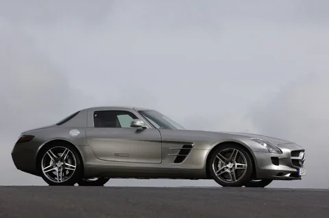 Mercedes-Benz SLS AMG GT 2012 view 10