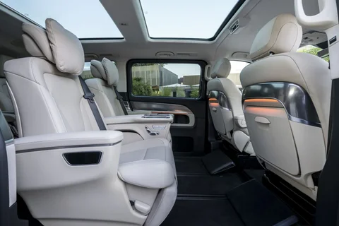 Mercedes-Benz Třída V V 250 d Extra Long 2024 view 4