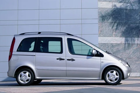 Mercedes-Benz Vaneo Trend 2002 view 2