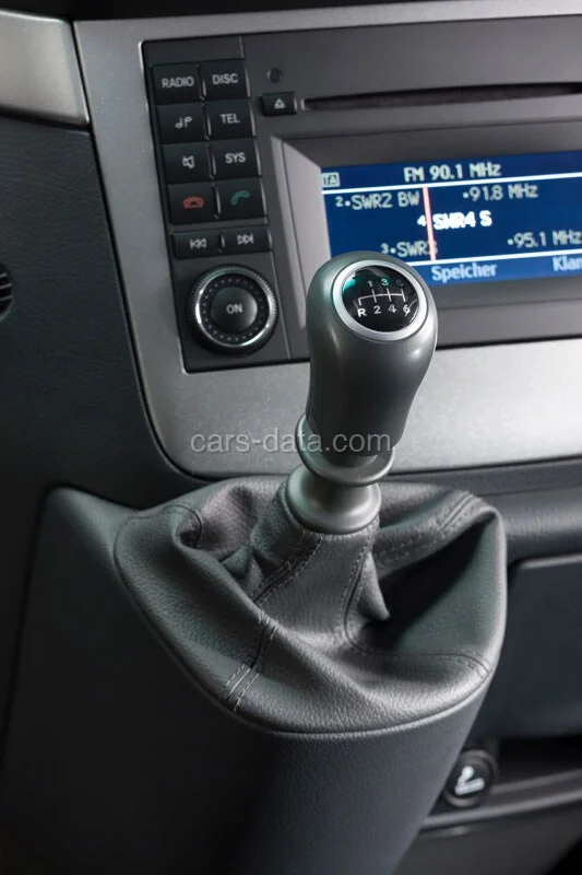 Mercedes-Benz Viano Extra Long CDI 2.0 Ambiente 2010 front view