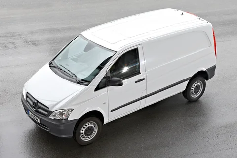 Mercedes-Benz Vito Extra Long 110 CDI Functional 2010 view 3