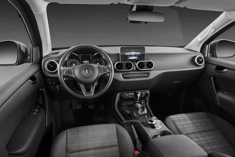 Mercedes-Benz Třída X X 220 d Pure 2018 view 12