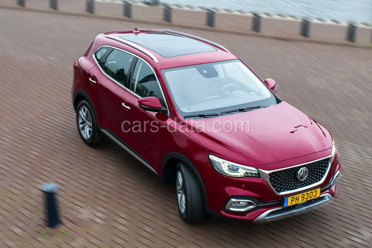 MG EHS Luxury 2020 front view