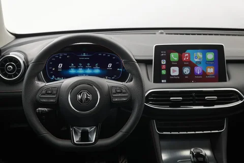 MG EHS Luxury 2020 view 6