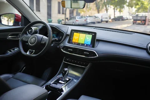 MG EHS Luxury 2020 view 12