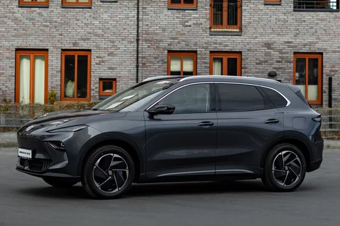 MG S5 Standard Range Comfort 2025 view 6