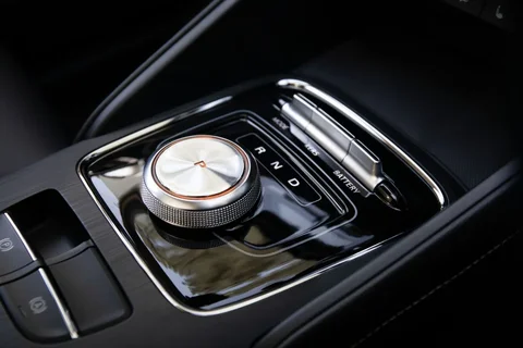 MG ZS EV Luxury 2019 view 5