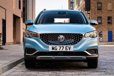 MG ZS EV Luxury 2019 view 11