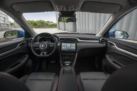 MG ZS 70kWh Comfort 2021 view 6