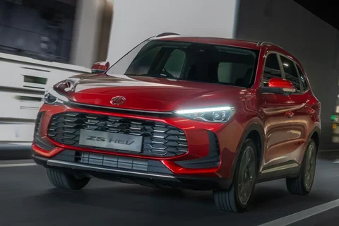 MG ZS Hybrid+ Standard 2024 view 5