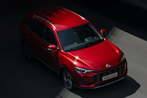 MG ZS Hybrid+ Standard 2024 view 6