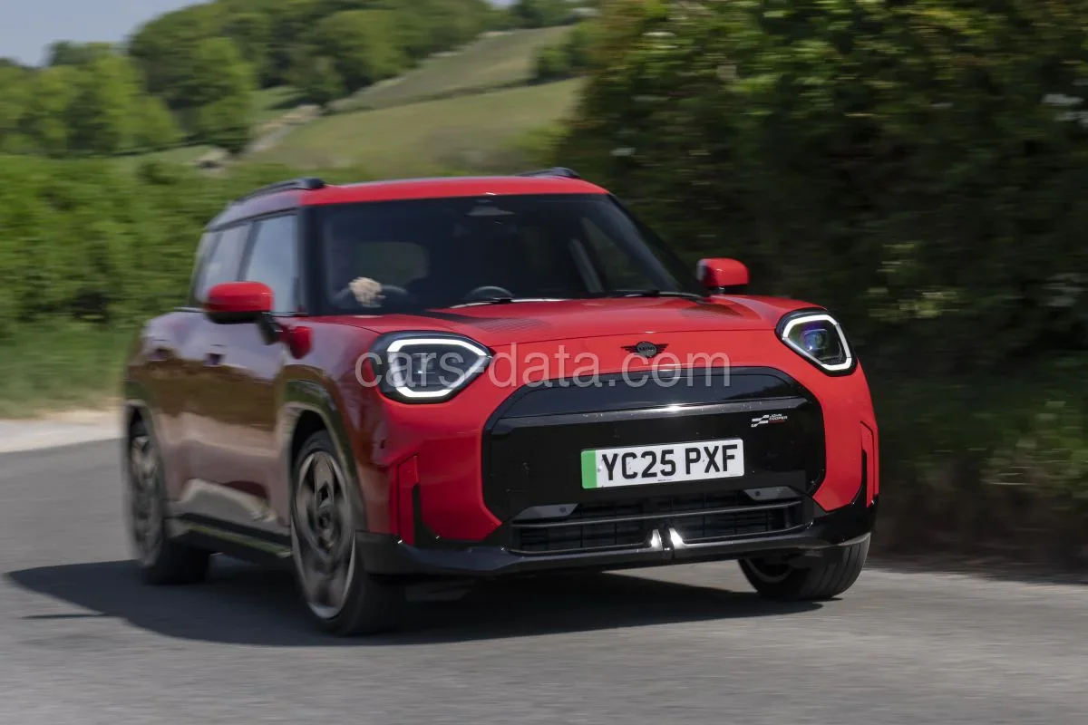 Mini Aceman SE Favoured 2024 front view