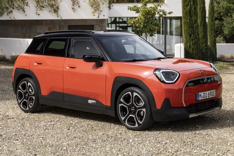 Mini Aceman E Essential 2024 view 5