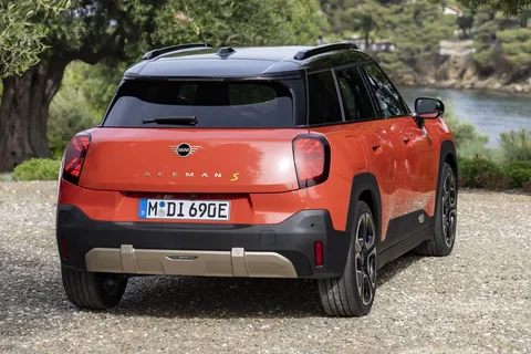Mini Aceman E Essential 2024 view 9